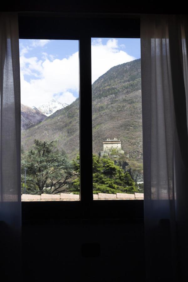 Essenza Hotel Verres Exterior photo